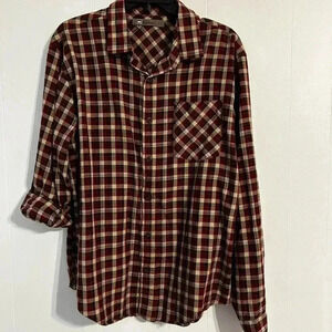 Men’s large REI button up shirt. Hiking outdoors,‎ lightweight. Burgundy plaid.